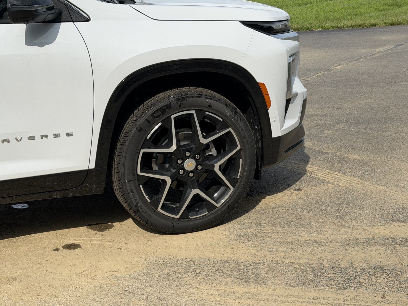 New 2026 Chevrolet Traverse High Country FWD image 4