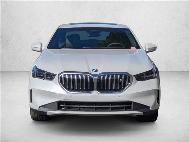 New 2026 BMW i5 eDrive40 image 5