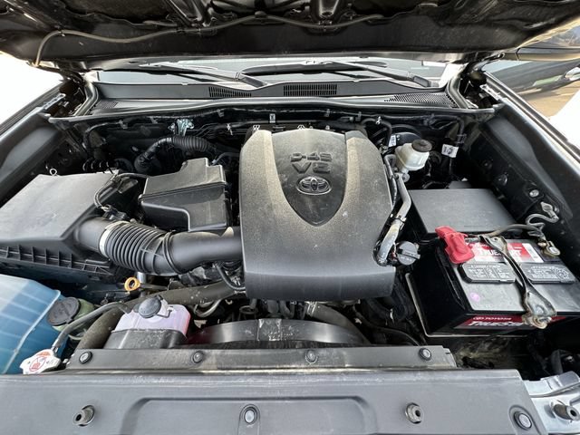 Used 2023 Toyota Tacoma SR5 RWD image 31