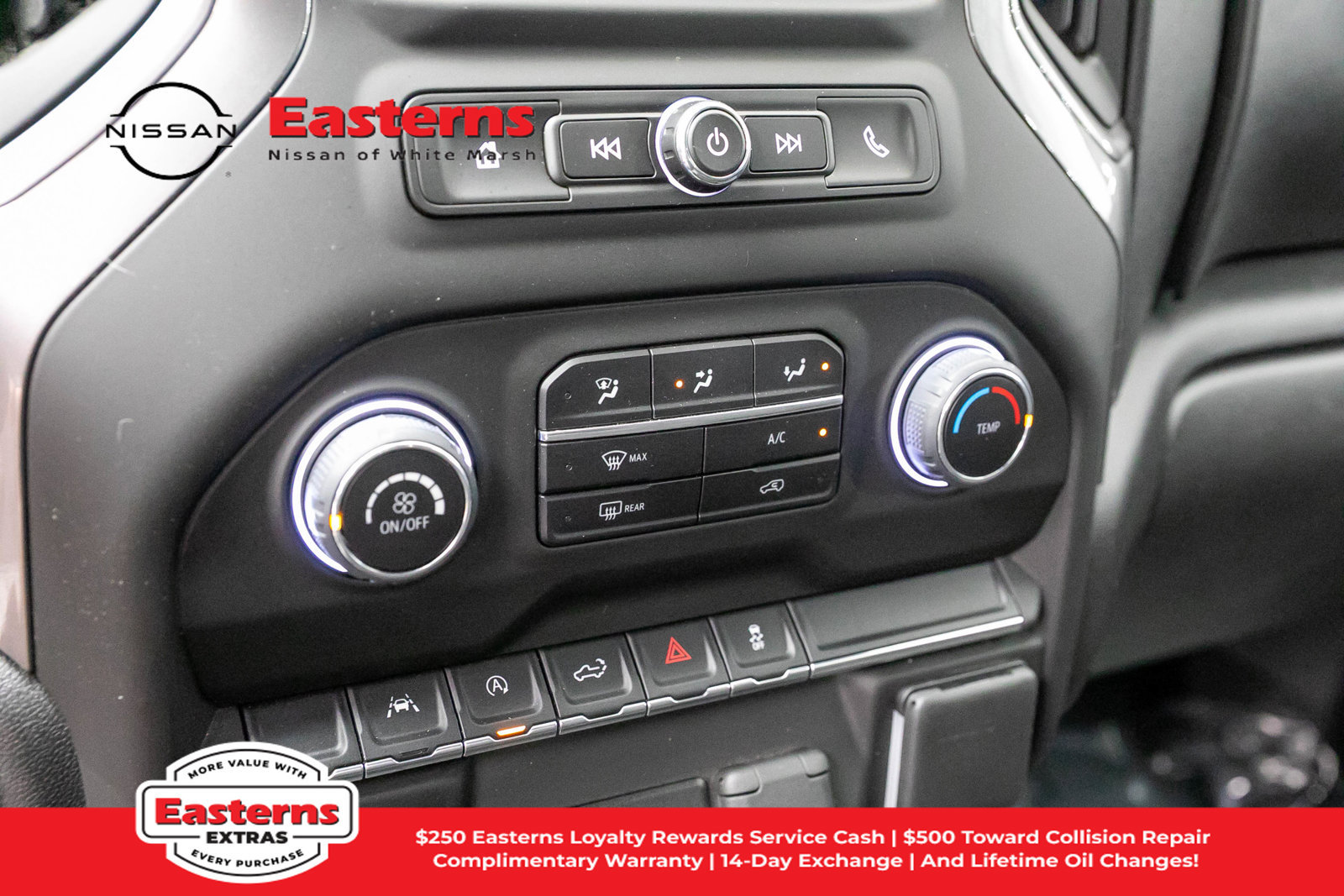 Used 2024 Chevrolet Silverado 1500 Custom AWD/4WD image 21