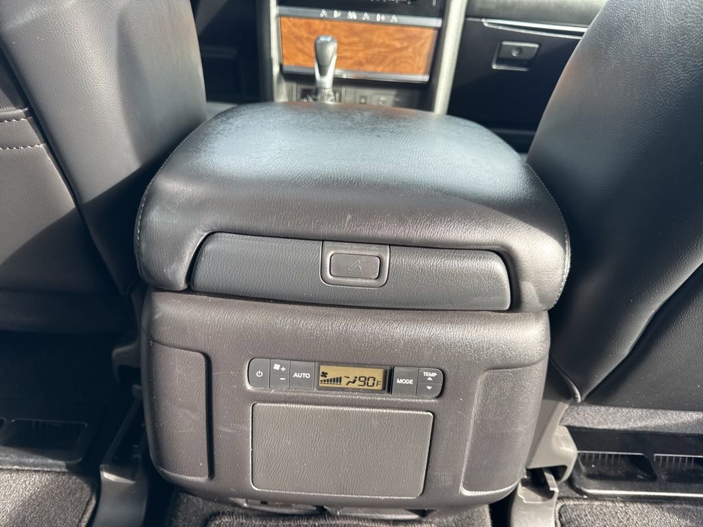 Used 2024 Nissan Armada SL w/ Captain's Chairs Package image 22