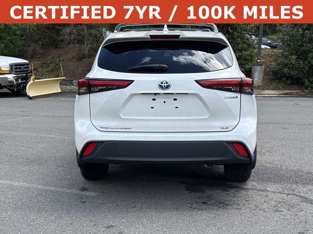 Used 2021 Toyota Highlander XLE image 3
