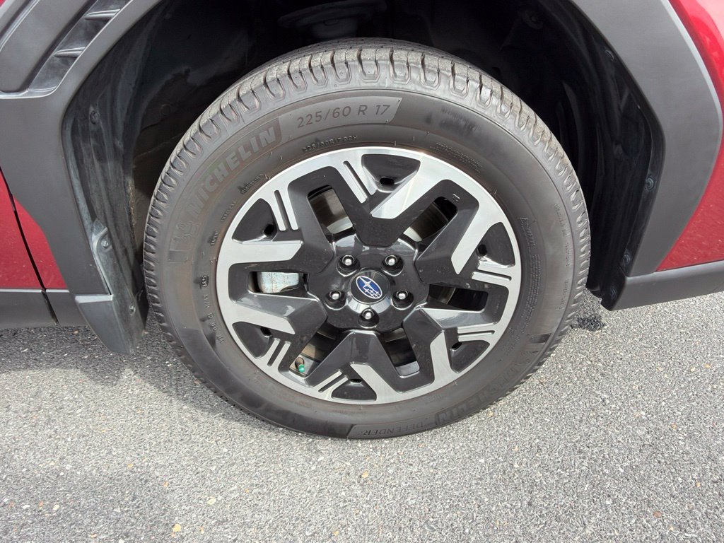 Certified 2025 Subaru Forester Premium AWD/4WD image 10