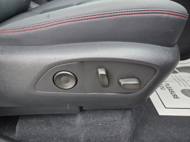 Used 2024 Chevrolet Traverse RS w/ LPO, Floor Liner Package AWD/4WD image 43