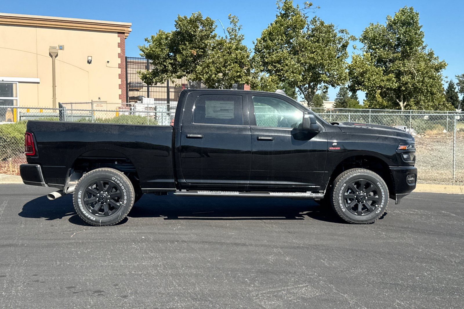 New 2026 RAM 2500 Tradesman AWD/4WD image 2