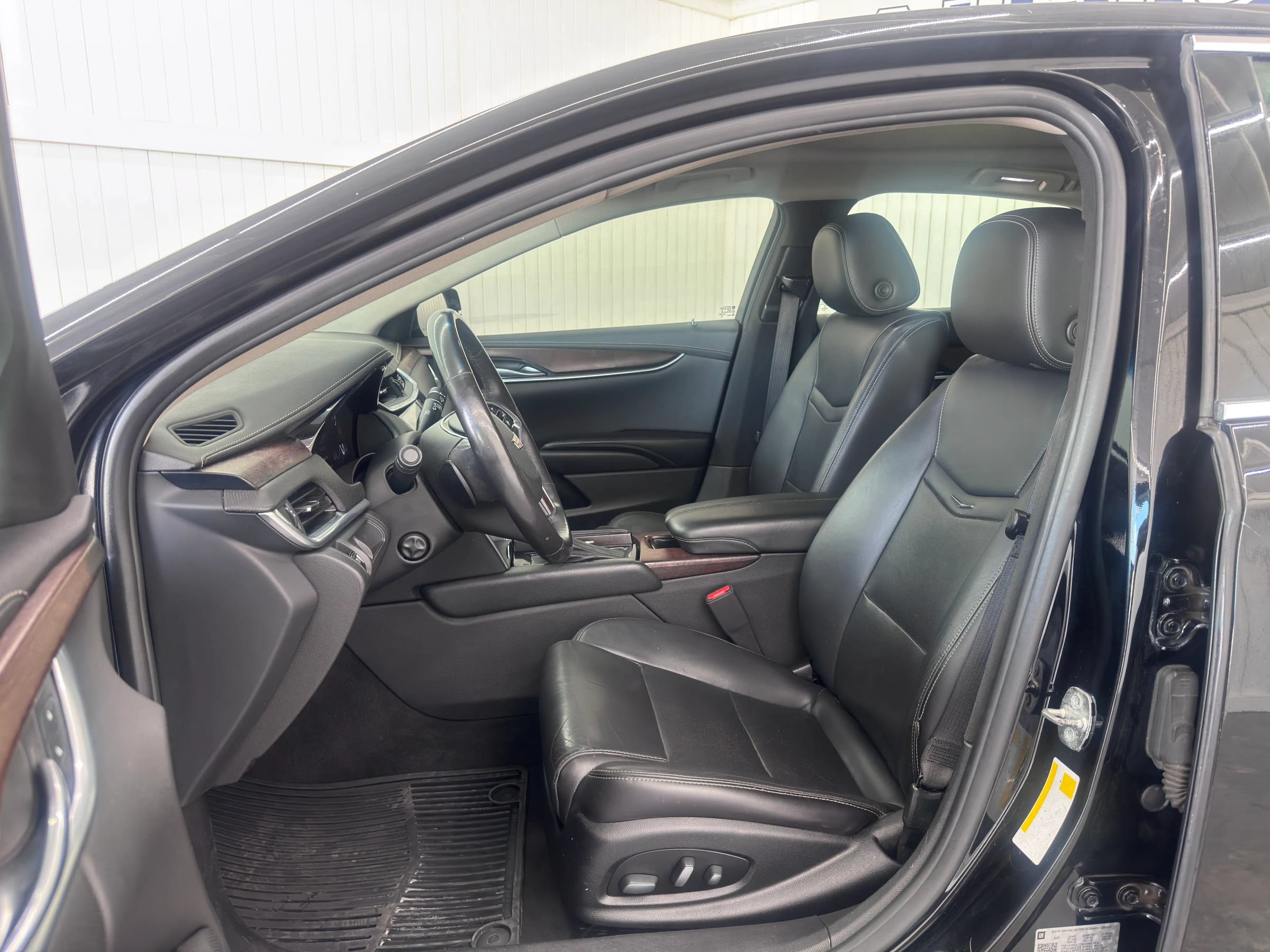 Used 2019 Cadillac XTS Luxury FWD image 9