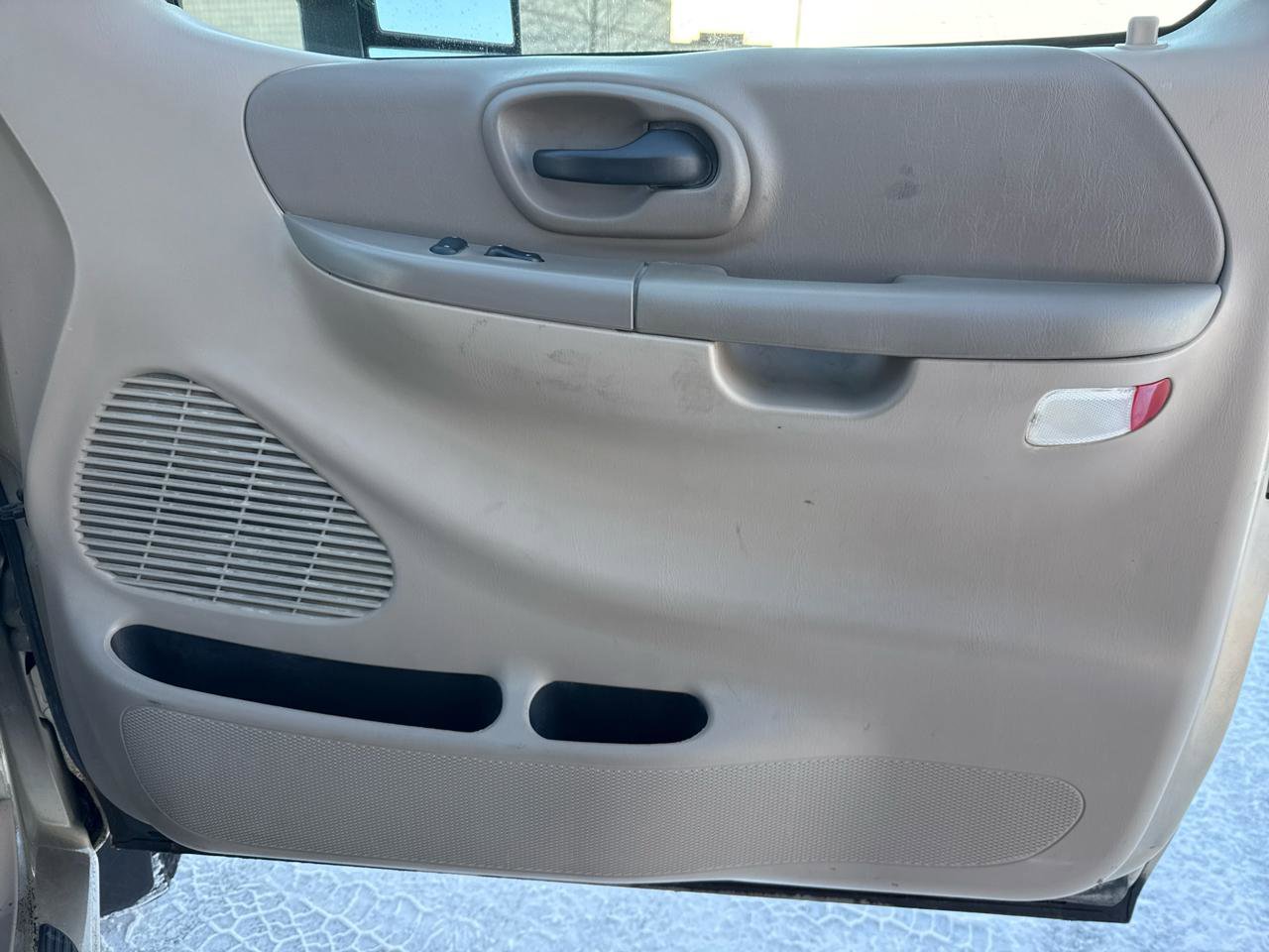Used 2000 Ford F150 XL image 23