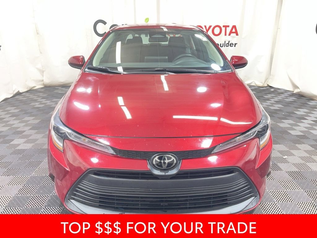 Used 2023 Toyota Corolla LE image 2