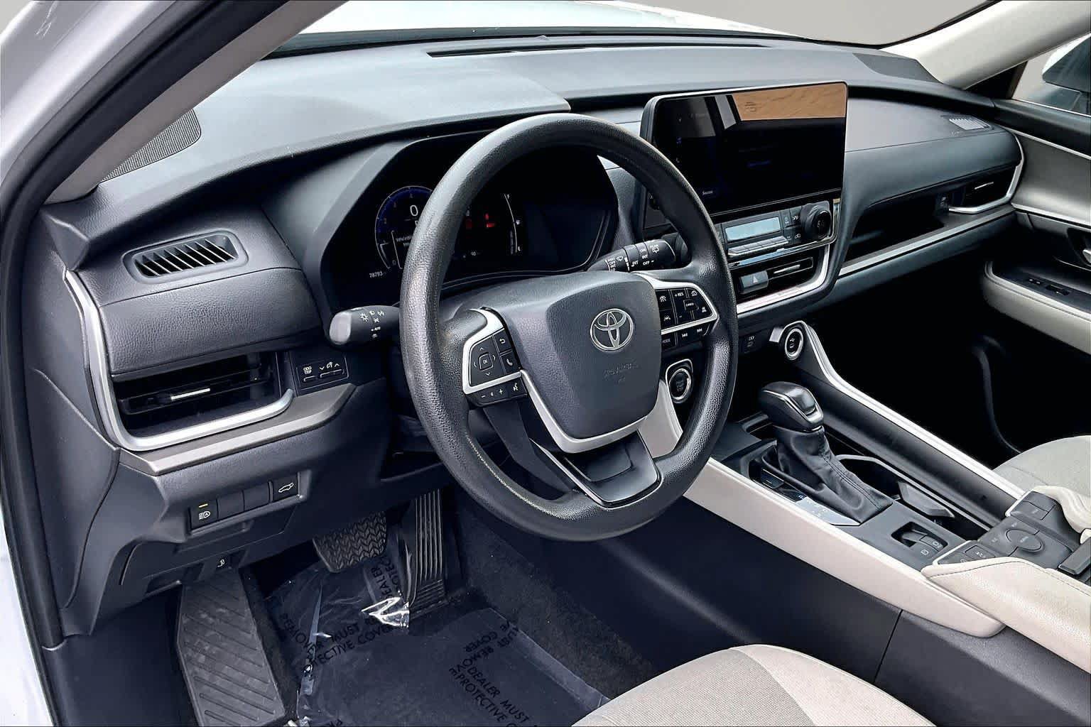 Certified 2025 Toyota Grand Highlander FWD image 18