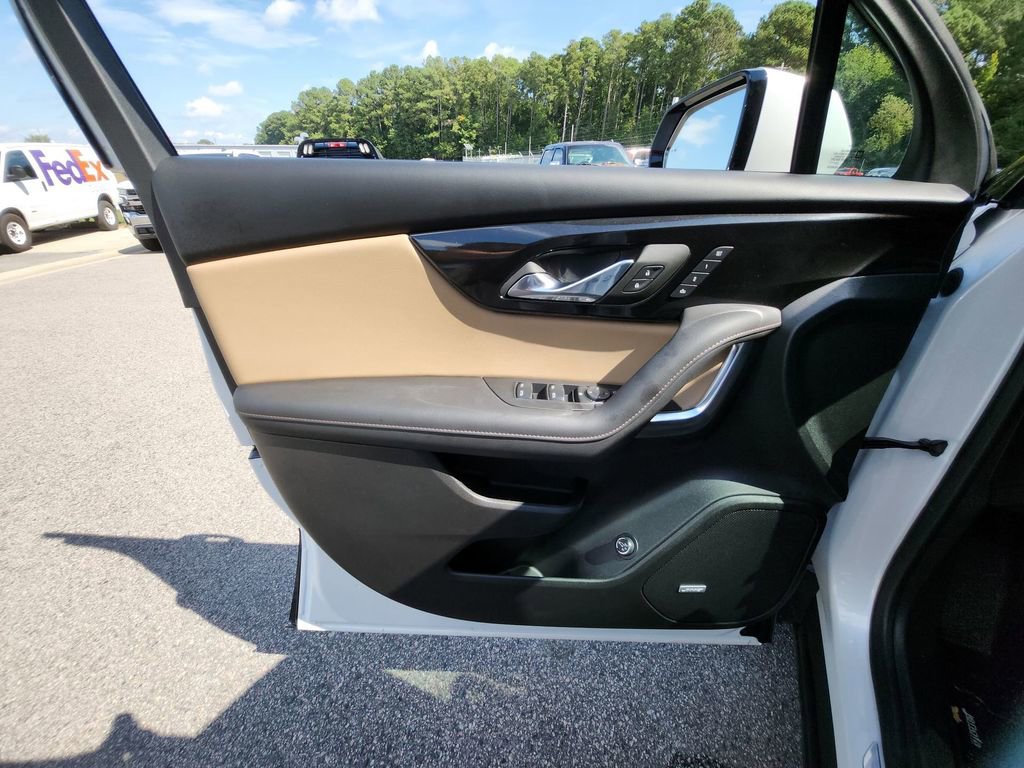 Certified 2025 Chevrolet Blazer Premier w/ Driver Confidence II Package image 27