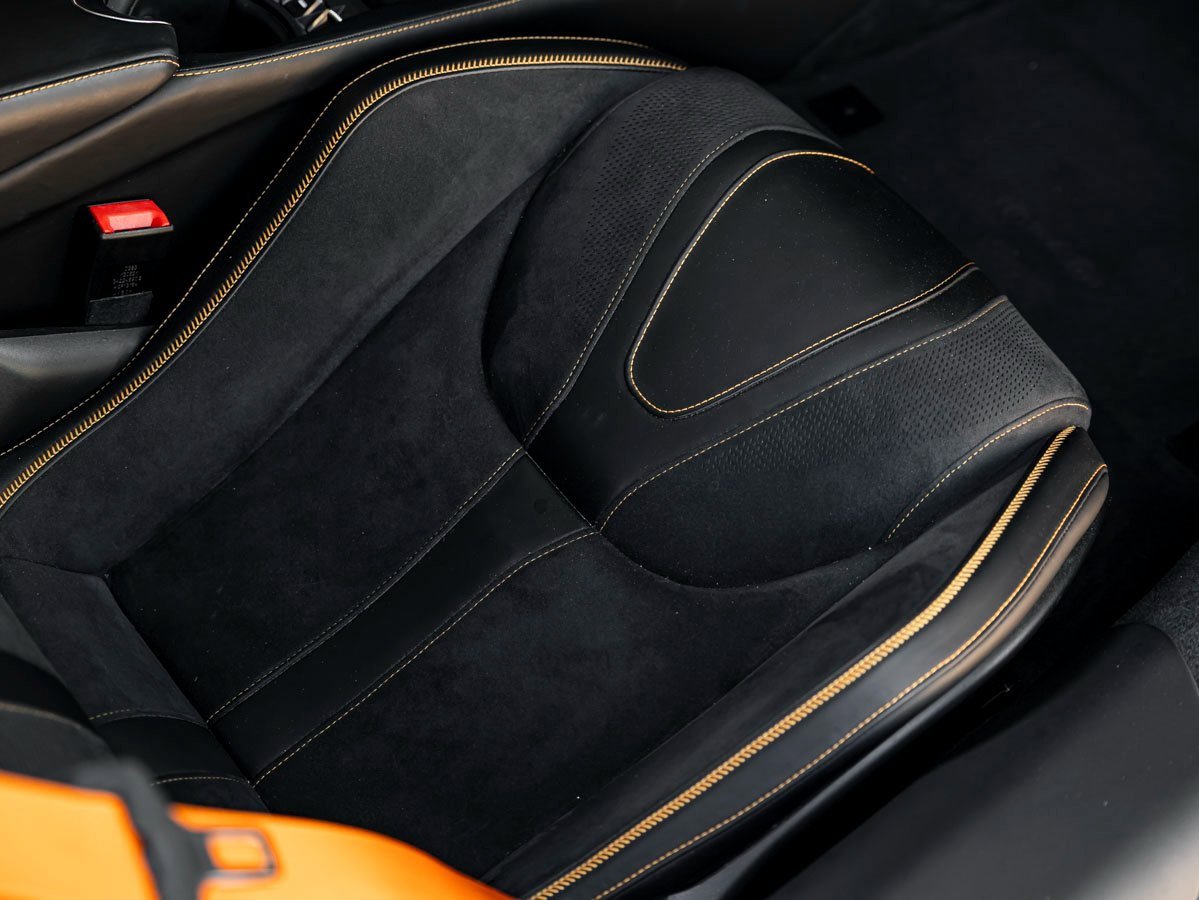 Used 2021 McLaren 720S Performance image 24