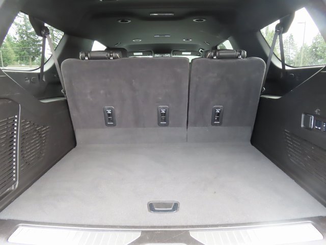Certified 2025 Chevrolet Suburban Premier image 33