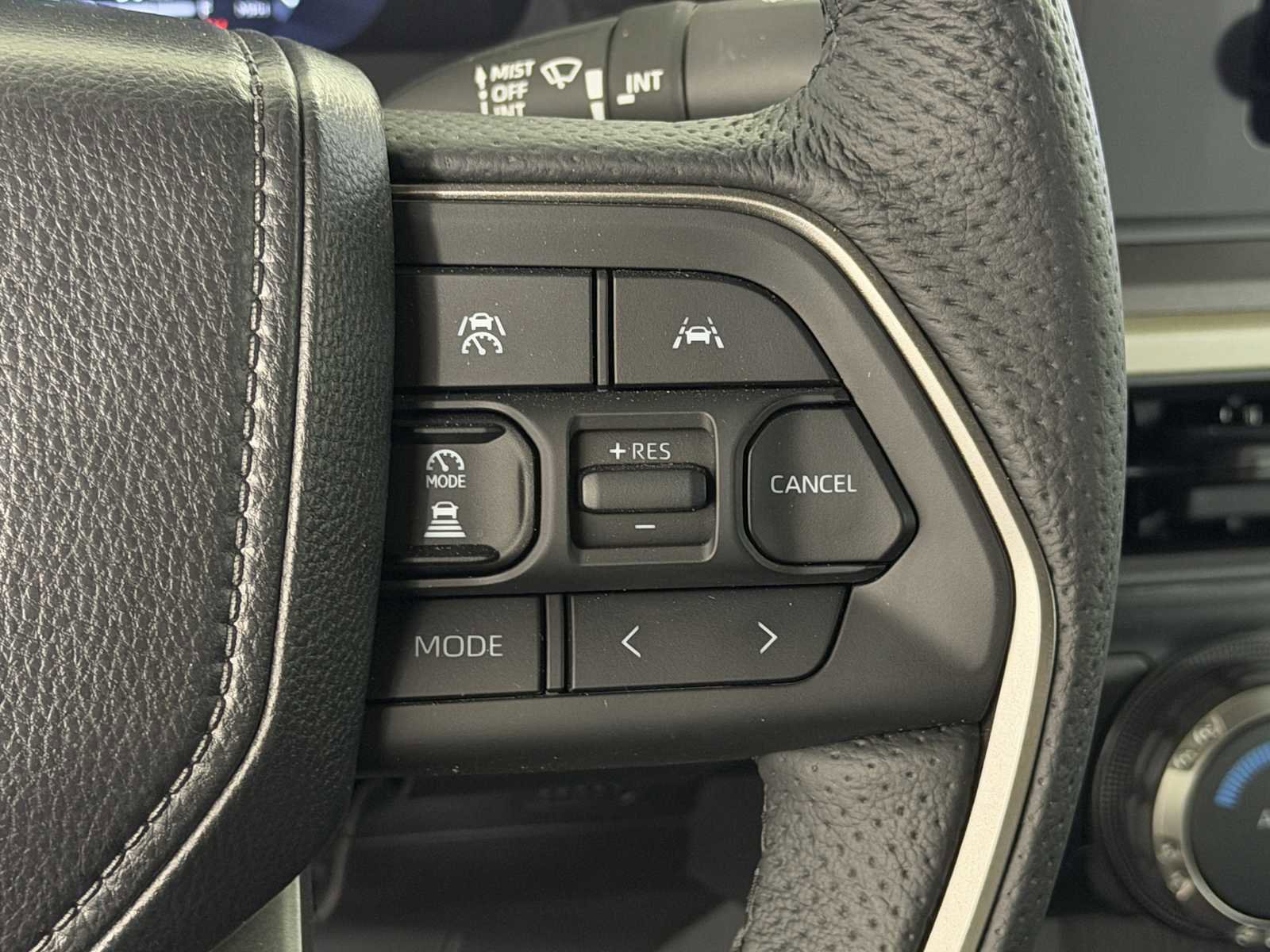 Used 2025 Toyota Tacoma TRD Off-Road AWD/4WD image 26
