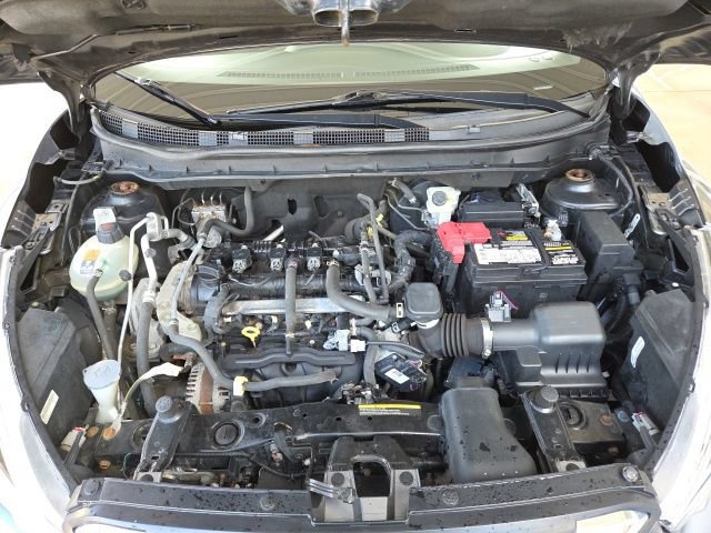 Used 2019 Nissan Kicks SV FWD image 60
