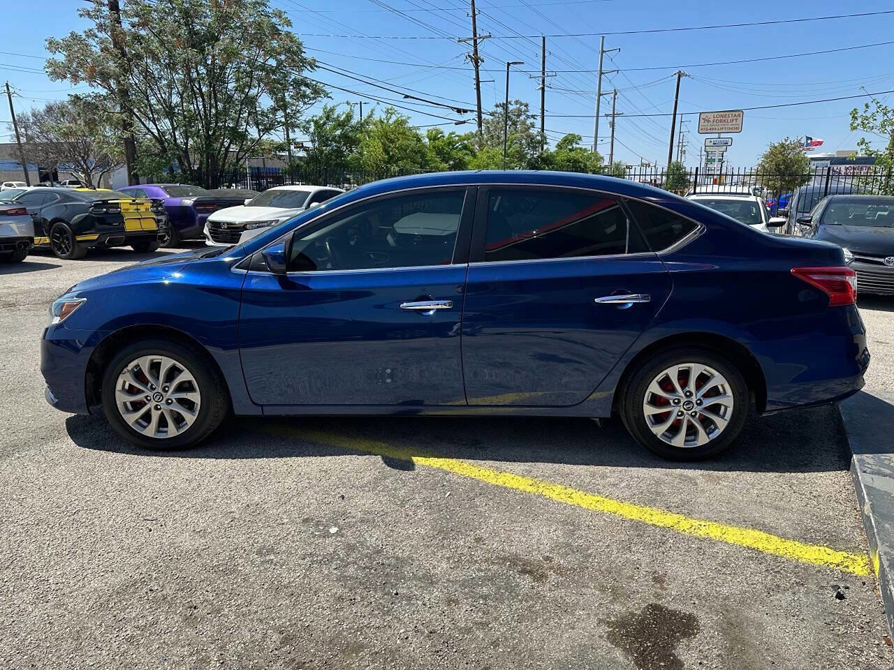 Used 2019 Nissan Sentra SV FWD image 8