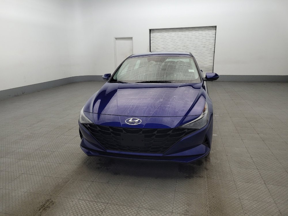Used 2022 Hyundai Elantra SE image 15
