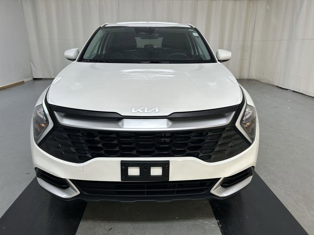 Certified 2023 Kia Sportage LX image 3