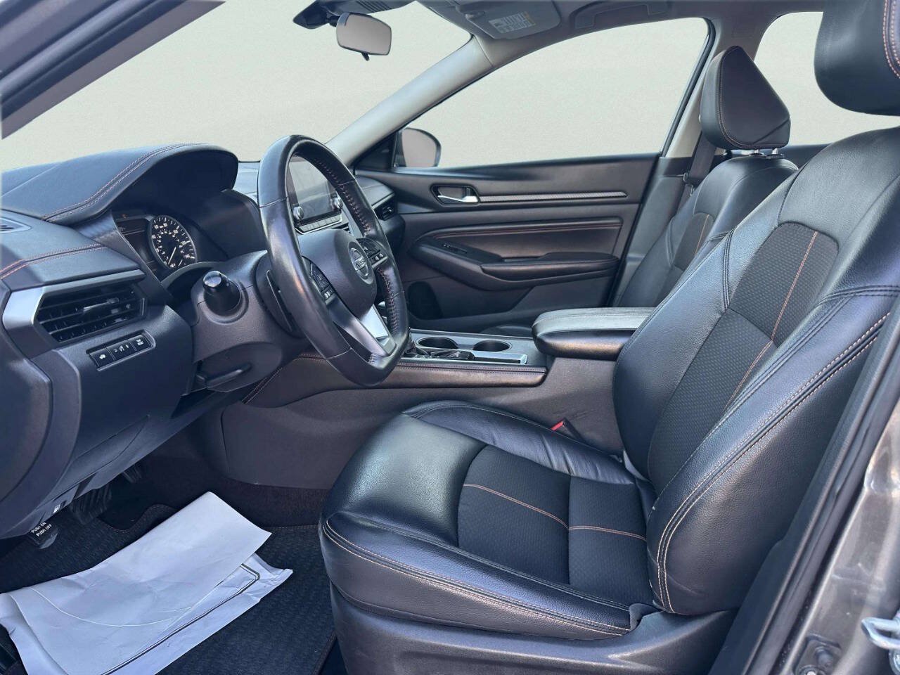 Used 2022 Nissan Altima 2.5 SR FWD image 9