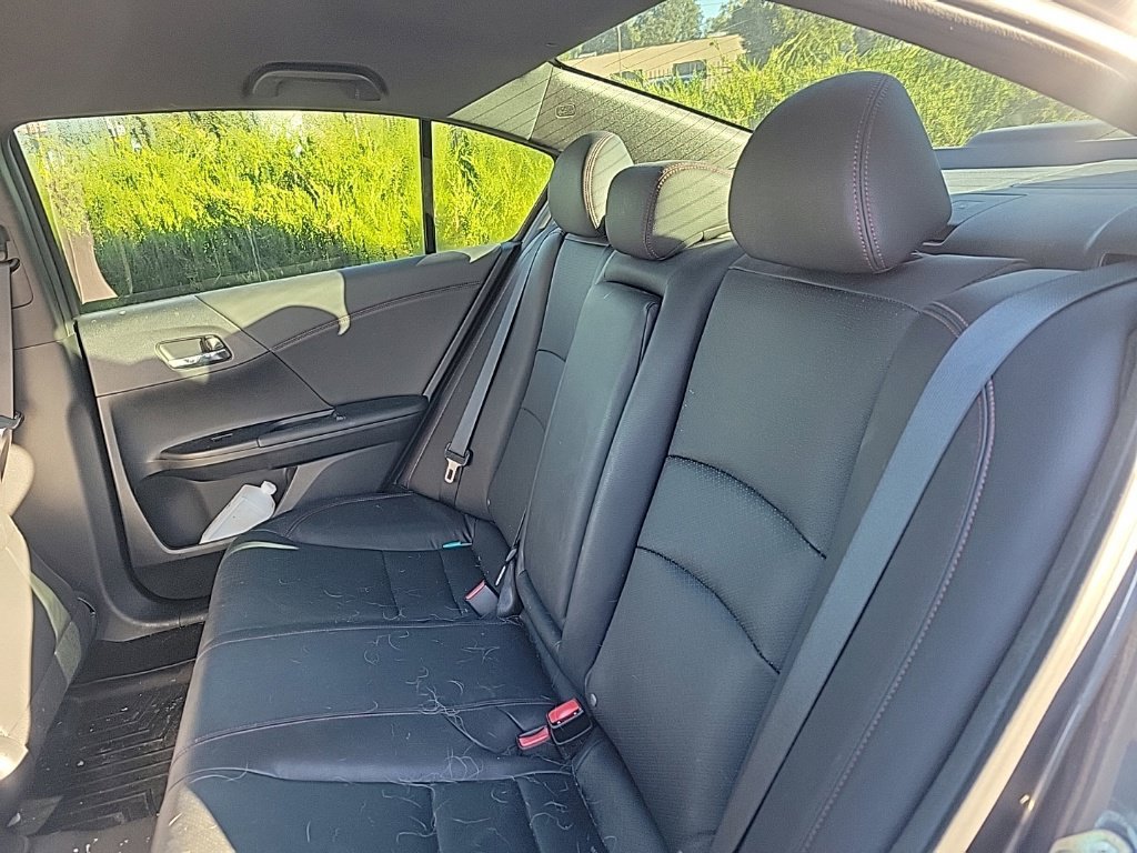 Used 2017 Honda Accord Sport Special Edition image 13