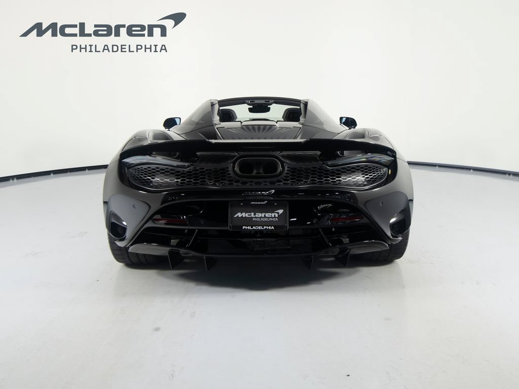 Used 2026 McLaren 750S Spider RWD image 7