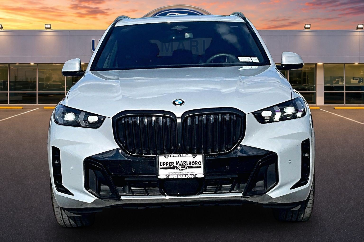 Used 2026 BMW X5 xDrive40i w/ M Sport Package AWD/4WD image 3