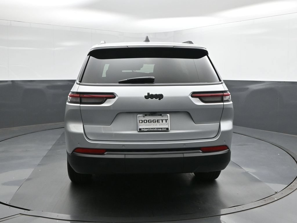 New 2026 Jeep Grand Cherokee L 2WD image 5