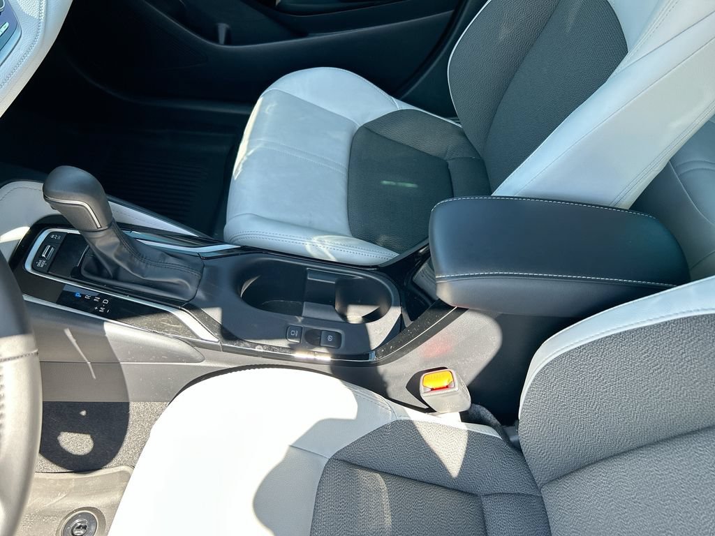 Used 2026 Toyota Corolla XSE FWD image 29