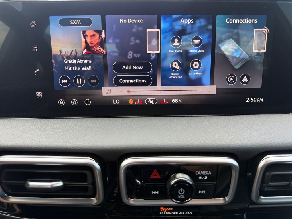 New 2026 Nissan Sentra SR w/ SR Premium Package FWD image 23