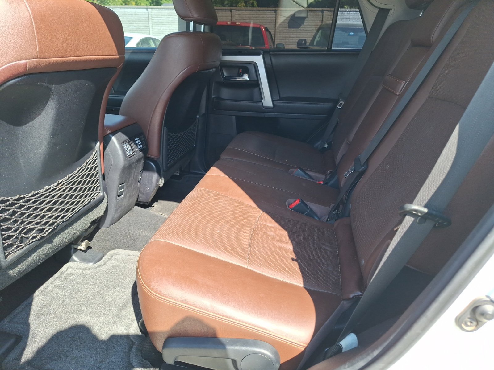 Used 2015 Toyota 4Runner Limited AWD/4WD image 30