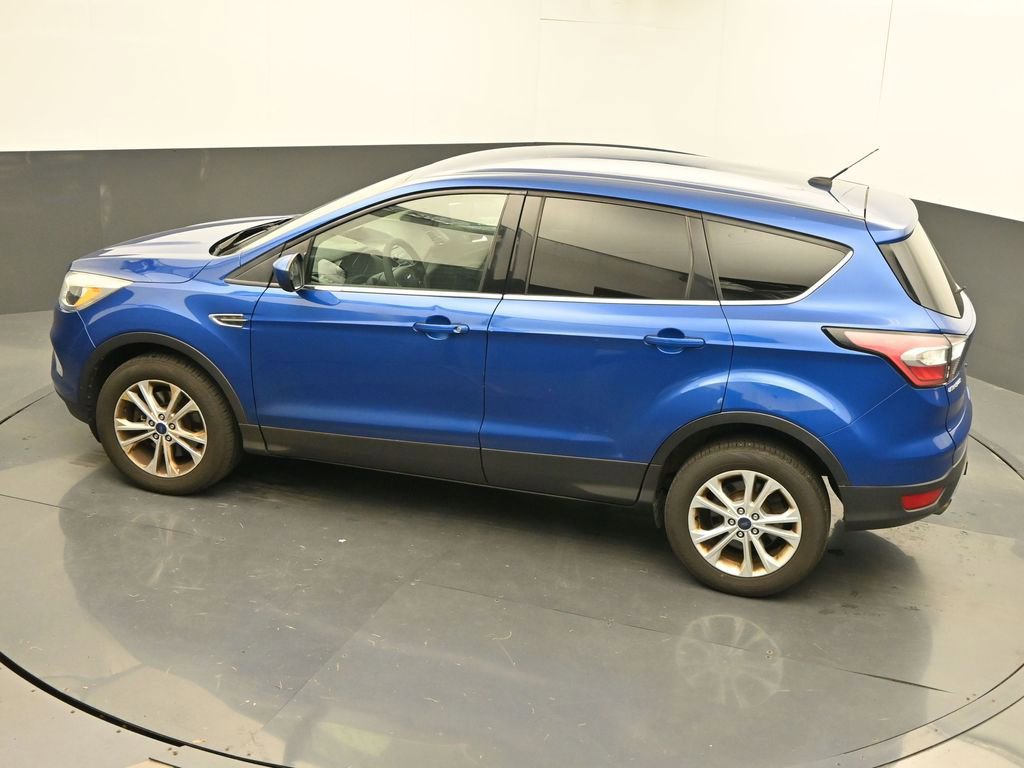 Used 2017 Ford Escape SE image 29