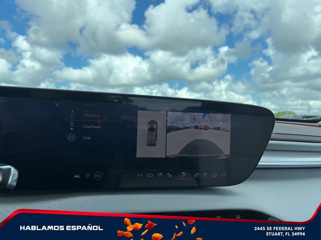 New 2026 Buick Enclave Avenir w/ Super Cruise Package AWD/4WD image 33