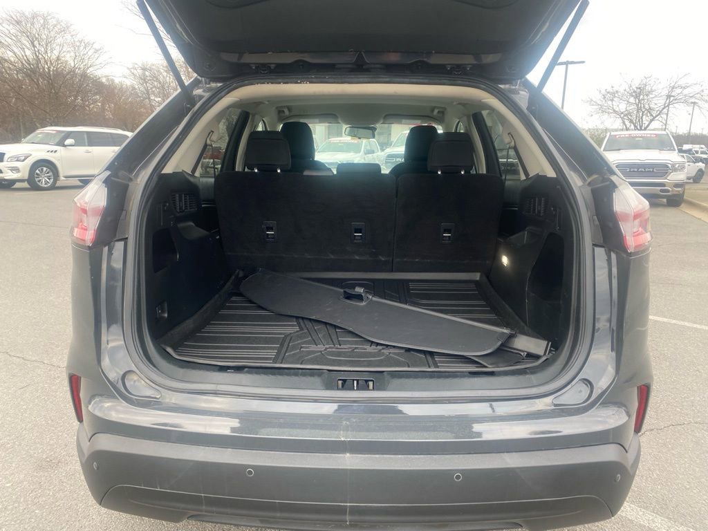 Used 2021 Ford Edge SE w/ Cargo Accessory Package image 7