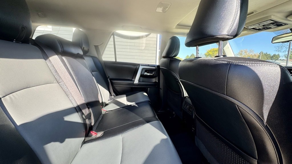 Used 2017 Toyota 4Runner SR5 Premium image 19