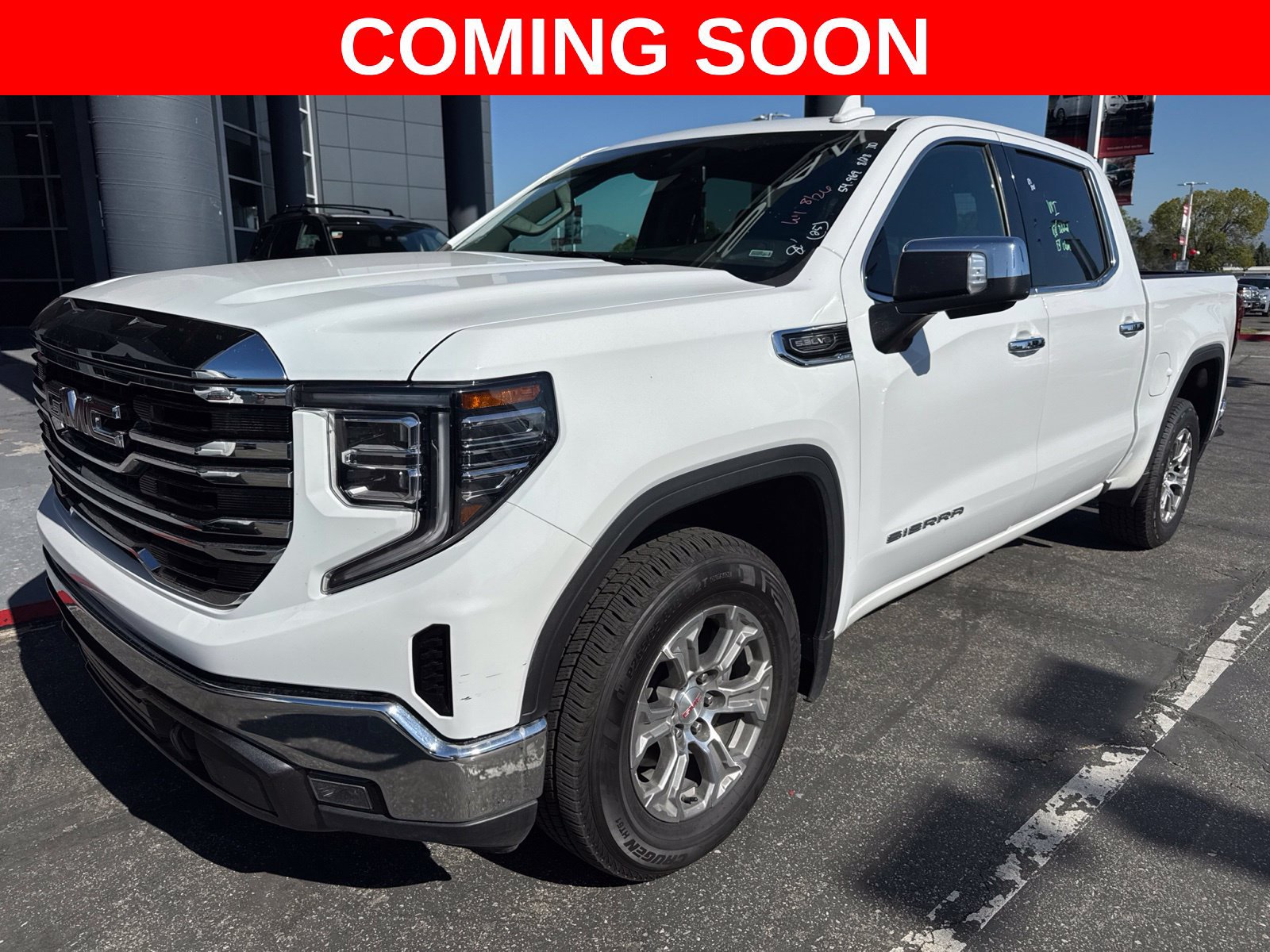 Used 2025 GMC Sierra 1500 SLT RWD image 1