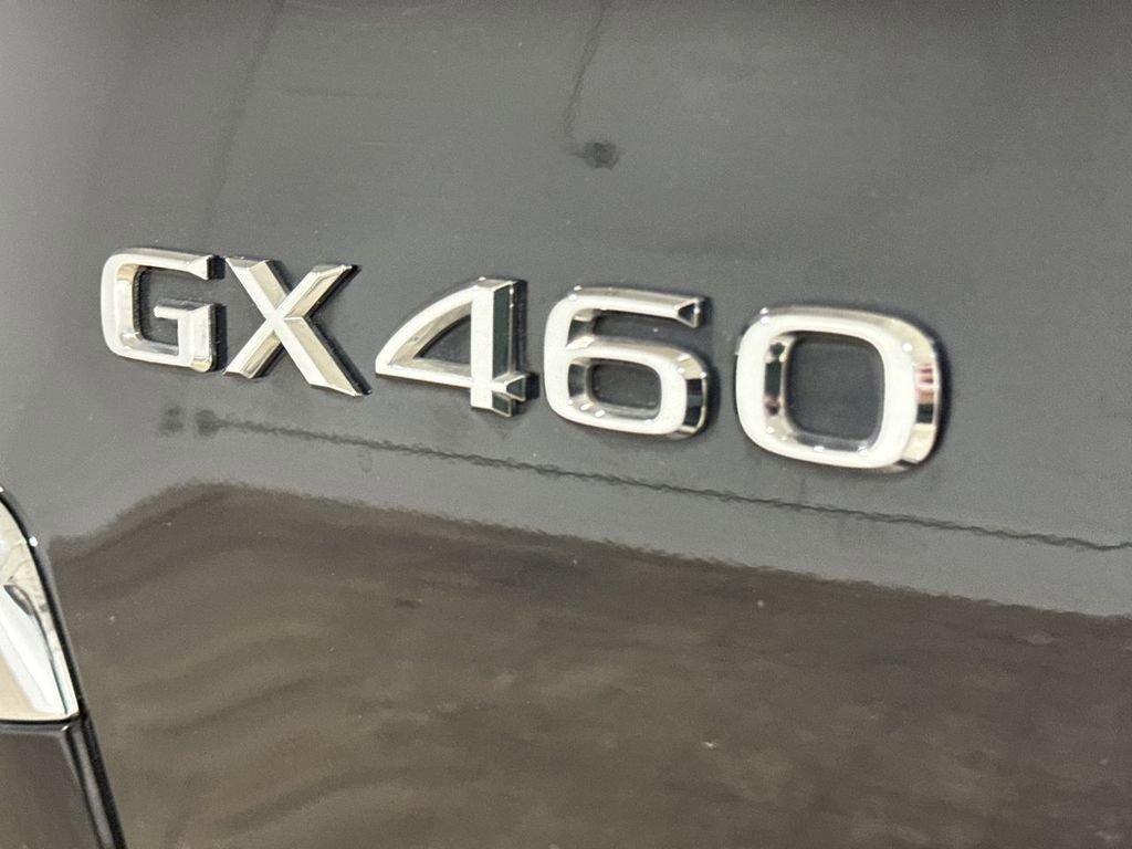 Used 2014 Lexus GX 460 w/ Premium Package image 28