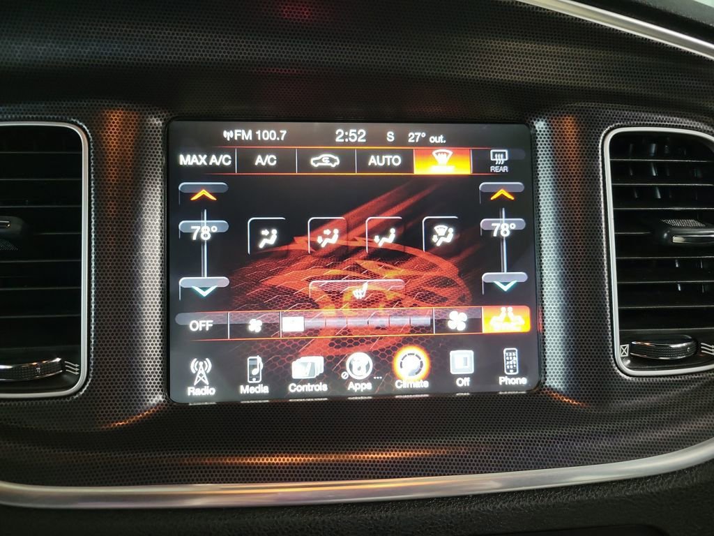 Used 2015 Dodge Charger SXT image 43