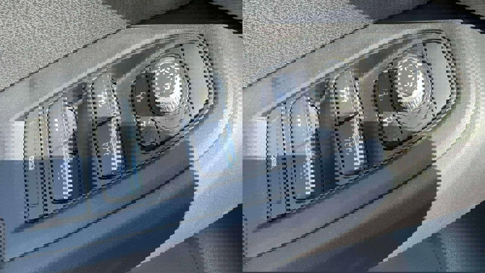 Certified 2025 Subaru Crosstrek 2.5i Limited image 10