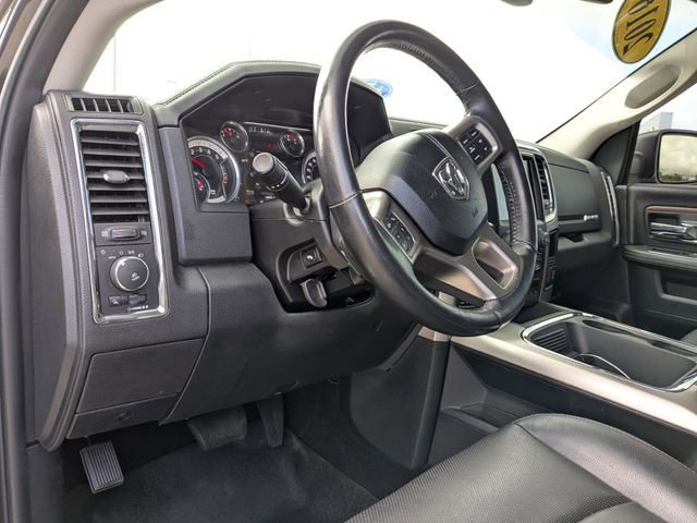 Used 2016 RAM 1500 Laramie w/ Convenience Group AWD/4WD image 2