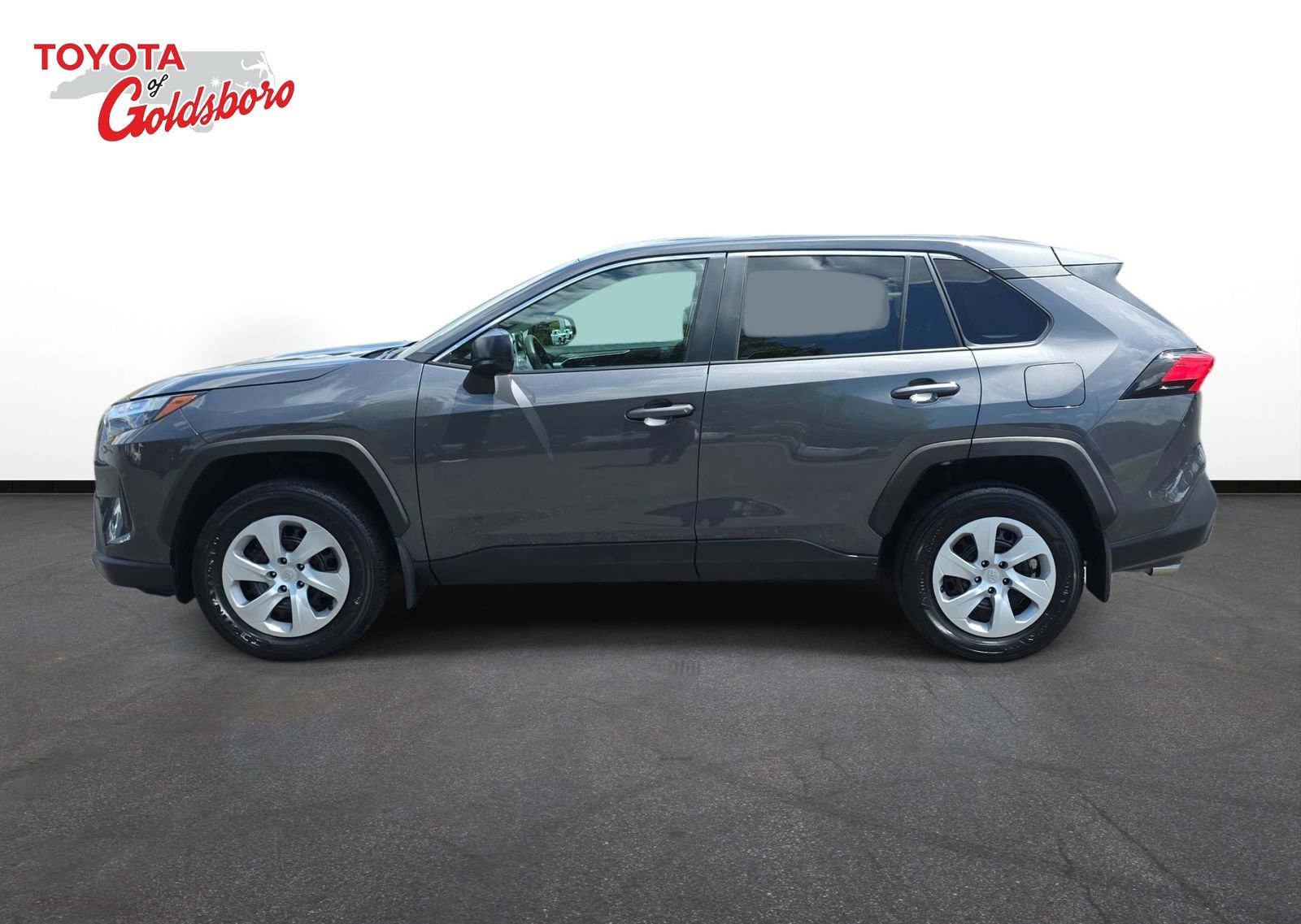 Used 2024 Toyota RAV4 LE FWD image 8