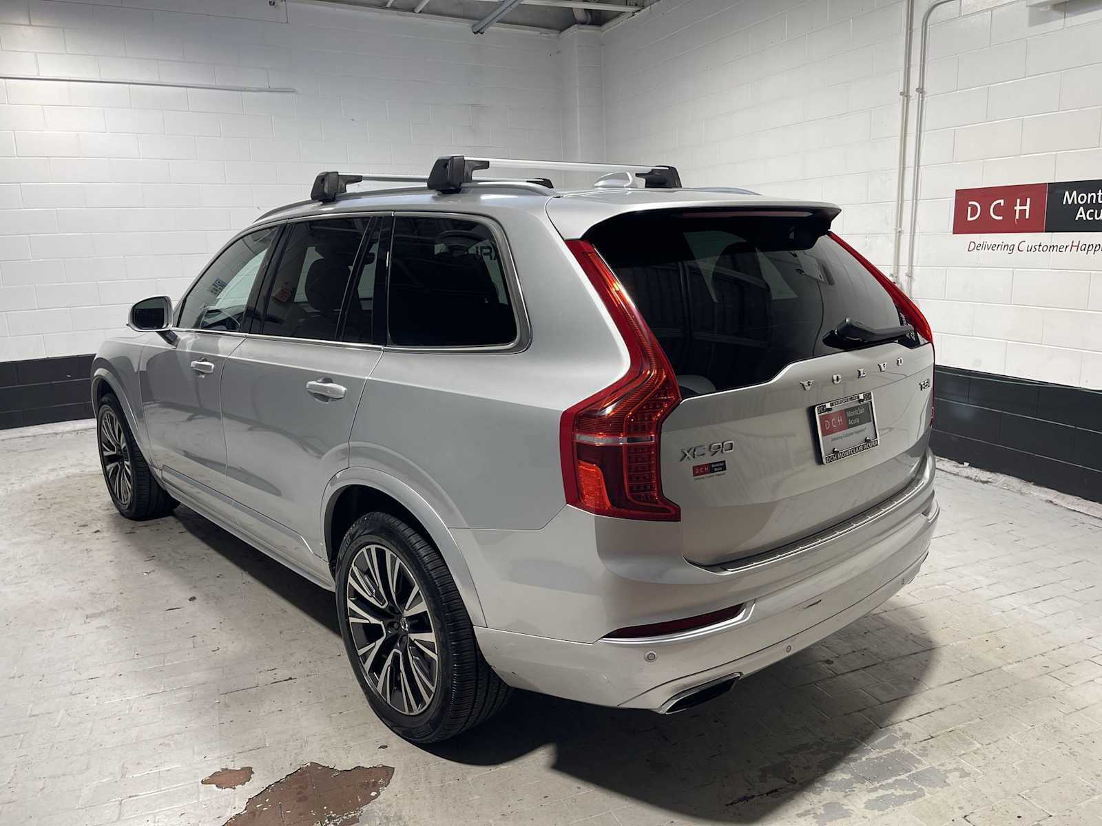 Used 2020 Volvo XC90 T5 Momentum w/ Protection Package Premier AWD/4WD image 4