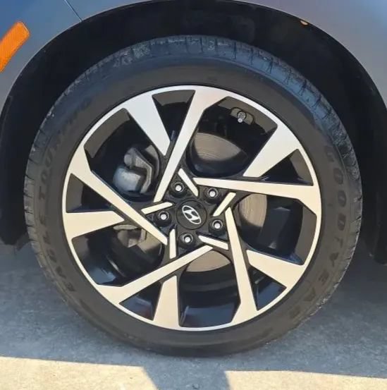 Used 2023 Hyundai Kona Limited AWD/4WD image 55