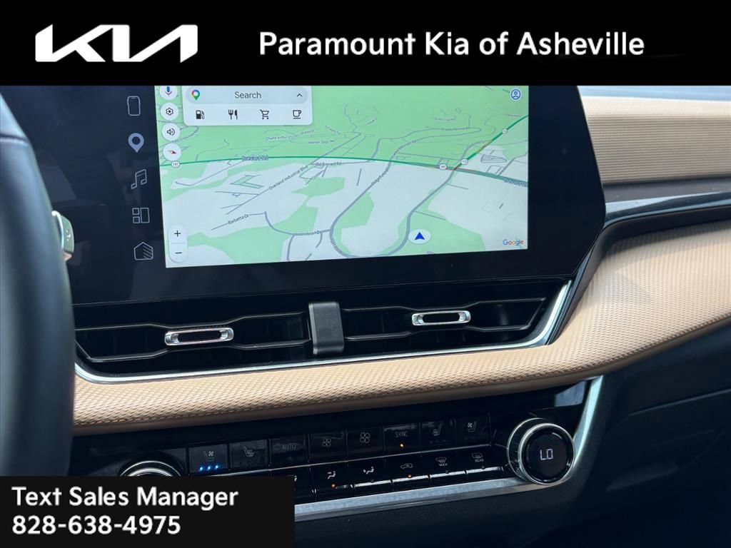 Used 2025 Chevrolet Equinox ACTIV w/ Convenience Package III AWD/4WD image 9