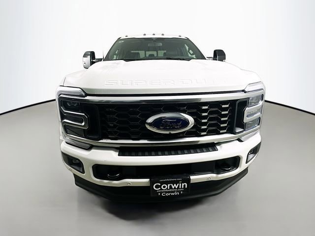 New 2026 Ford F450 Platinum w/ FX4 Off-Road Package image 2