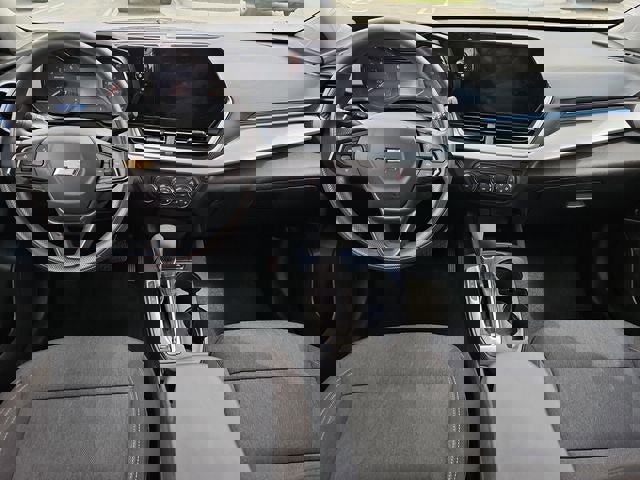 Used 2024 Chevrolet Trax LS image 17