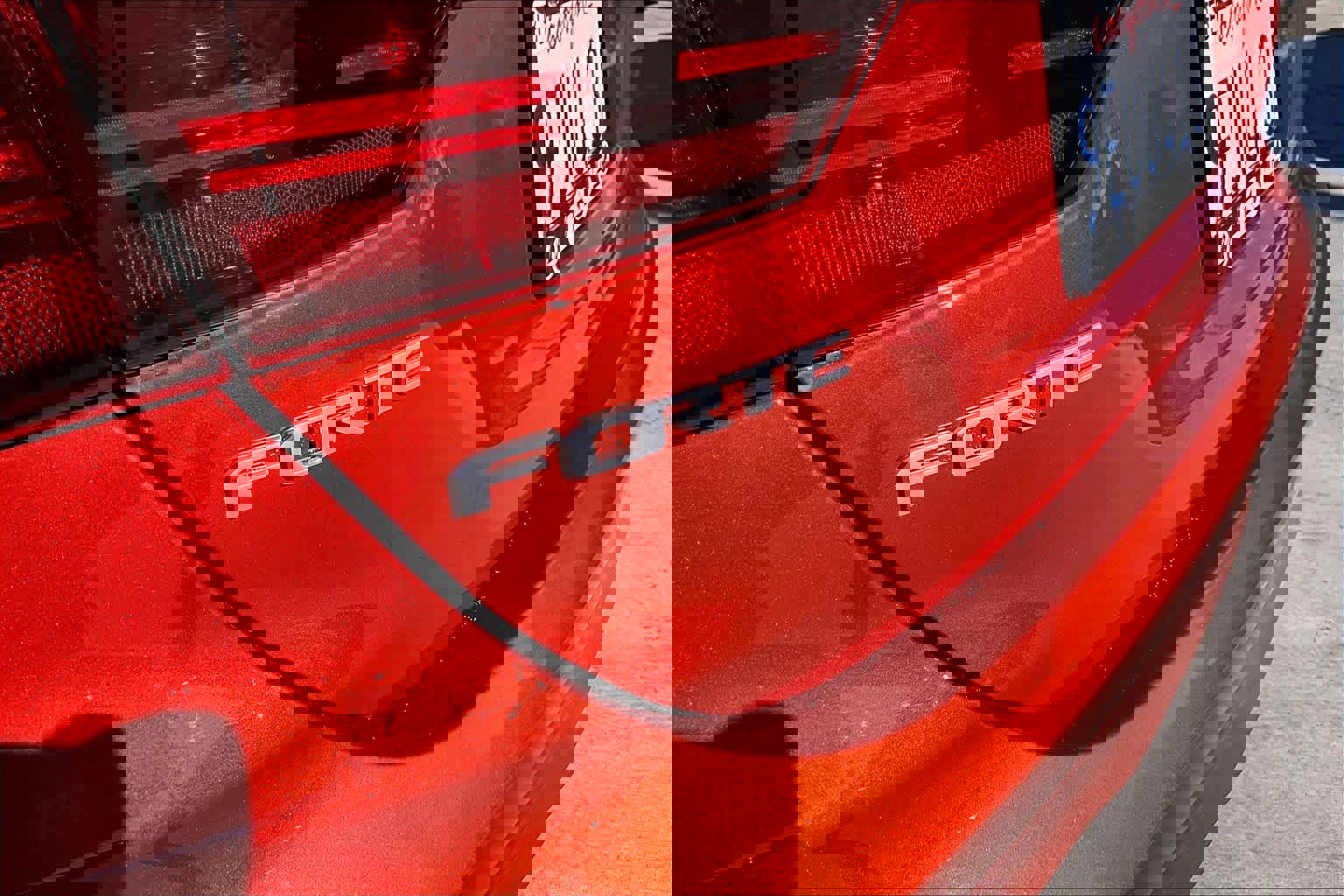 Used 2023 Kia Forte GT-Line w/ GT-Line Premium Package image 30