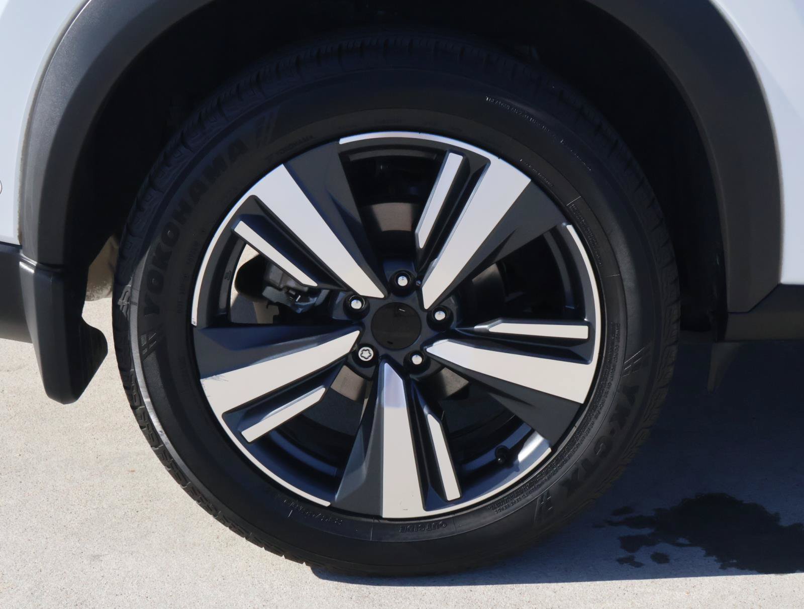 Used 2024 Nissan Rogue SL w/ SL Premium Package FWD image 8