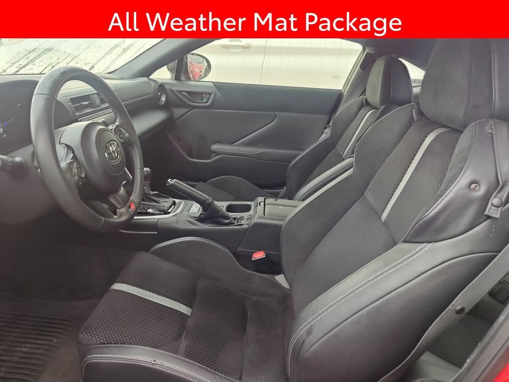 Used 2025 Toyota GR86 Premium w/ ALL Weather Mat Package (TMS) RWD image 6