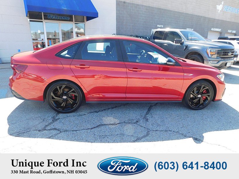 Used 2024 Volkswagen Jetta GLI Autobahn FWD image 9