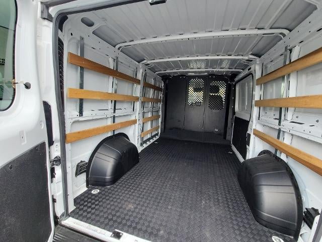 Used 2025 RAM ProMaster 2500 w/ U-Haul Equipment Group FWD image 22