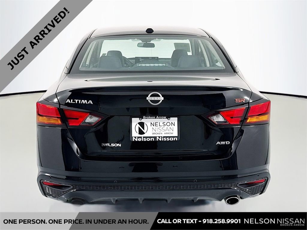 Certified 2025 Nissan Altima 2.5 SR w/ SR Premium Package image 6